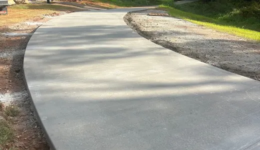 Finished curved walkway with clean edges