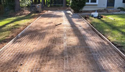 Long Garden Walkway on a Wooded Lot in Exeter, photo 1