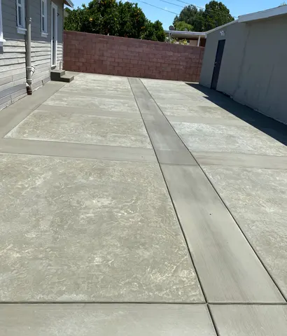 Side-Yard Driveway and Porch Step in Tulare