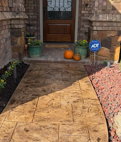 Stamped Ashlar Entry Courtyard in Tulare