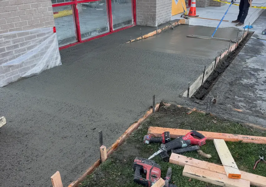 Storefront Sidewalk and Entry Slabs in Visalia